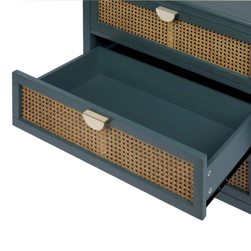 Commode 3 tiroirs en rotin naturel sculpté ajouré
