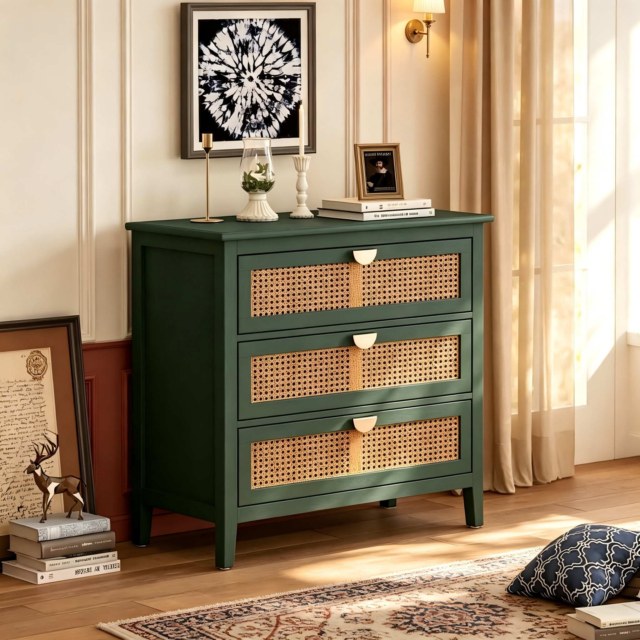 Commode 3 tiroirs en rotin naturel sculpté ajouré