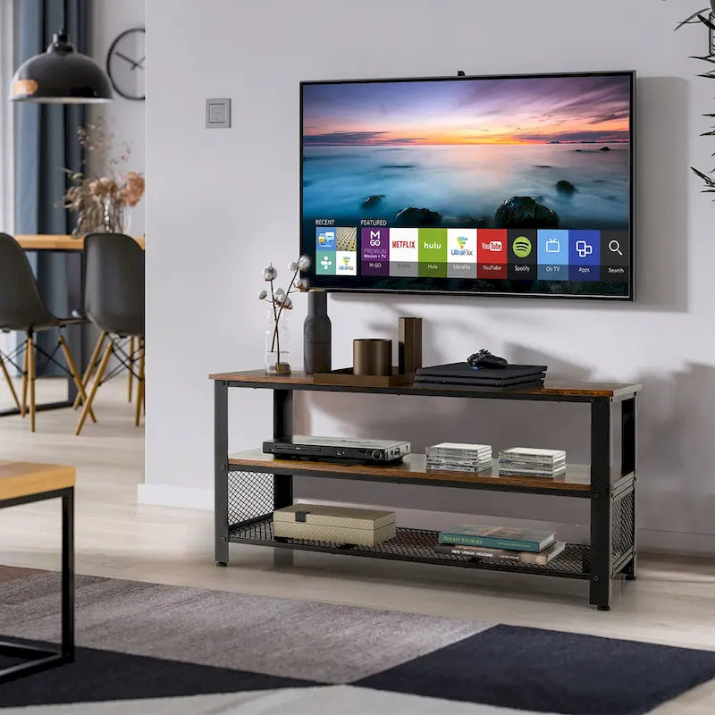 Meuble TV en bois jusqu'à meuble de divertissement avec étagères de rangement