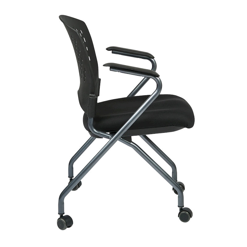 Chaise pliante de luxe avec dossier enveloppant en plastique ventilé